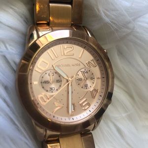 Women’s Michael Kors Gold Watch!